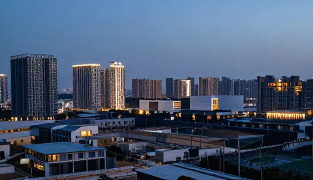 平台选择中数据准确性如何影响查询结果